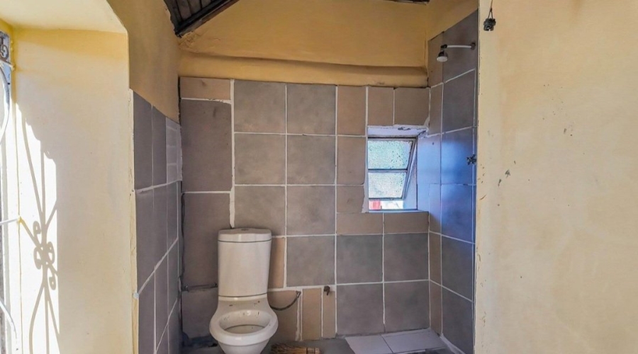 5 Bedroom Property for Sale in Ficksburg Free State